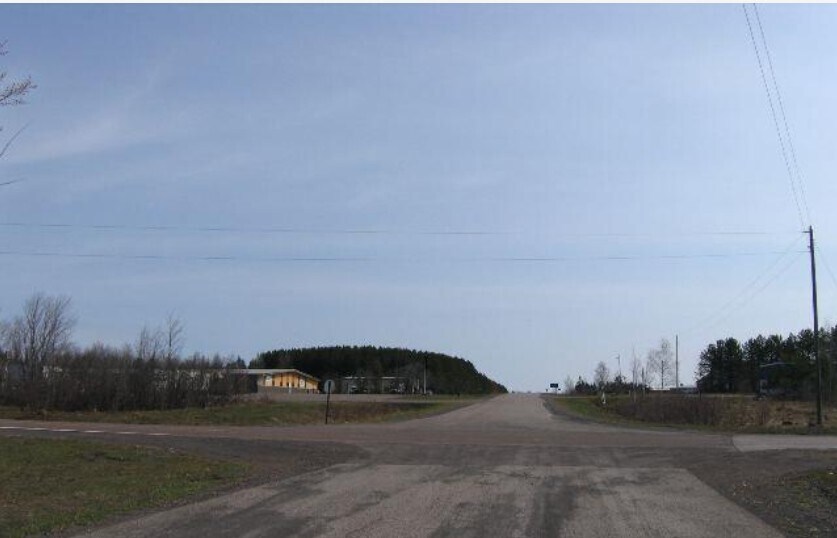 More Photos Of Lot 2 Airpark Blvd, Calumet Land For Sale