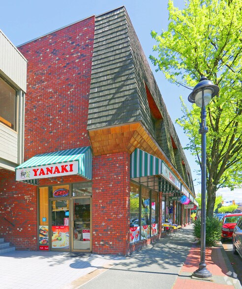 Primary Photo Of 1441-1449 Marine Dr, West Vancouver General Retail For Lease