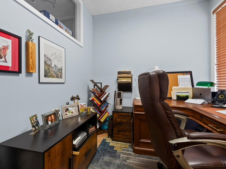 More Photos Of 745 Carl Eller Rd, Mars Hill Freestanding For Lease
