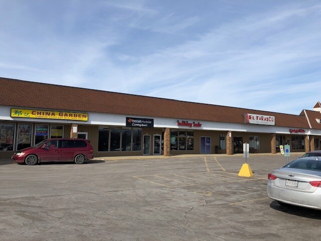 More Photos Of 230 Portland Way N, Galion Unknown For Lease