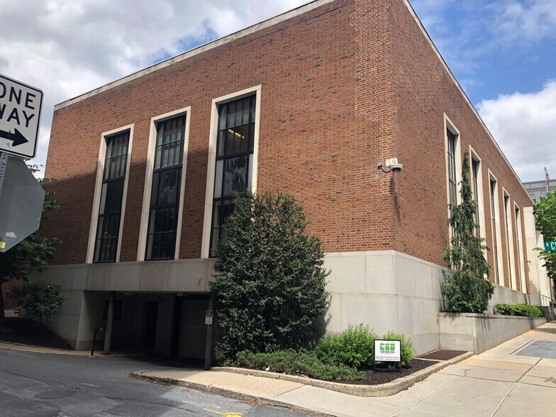More Photos Of 202 N Duke St, Lancaster Office For Sale