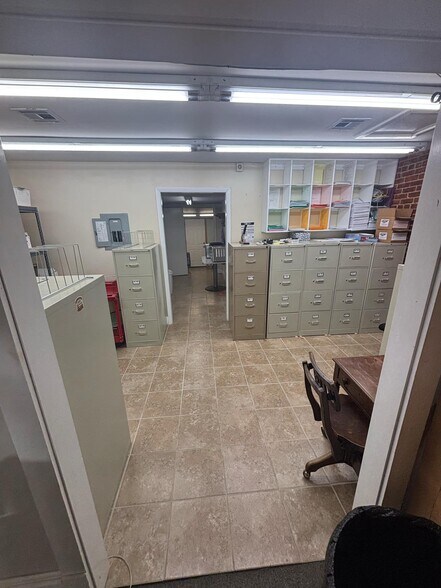 More Photos Of 1010 W Main St, Collinsville Storefront Retail Office For Sale