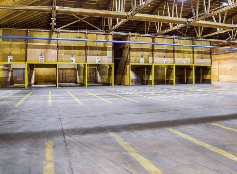 More Photos Of 1302 W Stowell Rd, Santa Maria Industrial For Lease