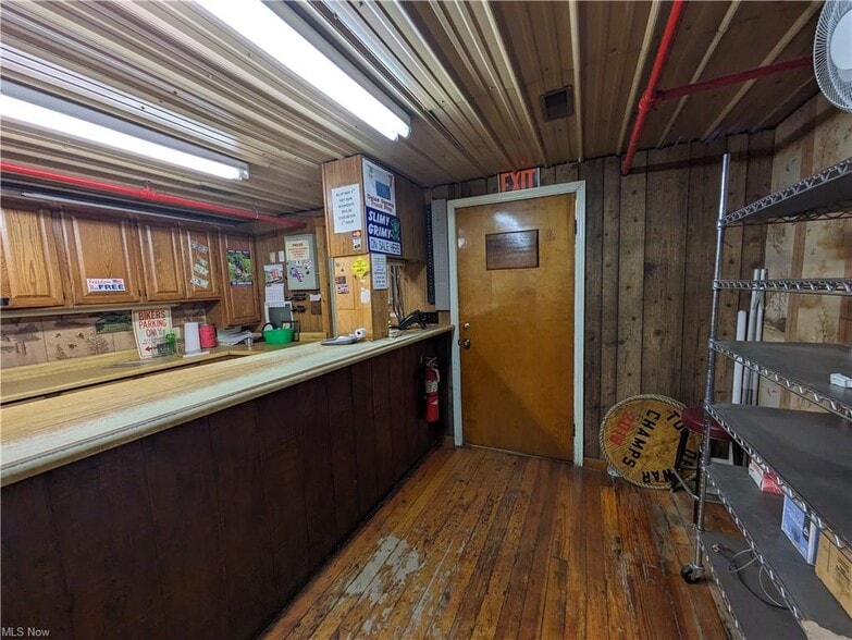 More Photos Of 1851 S Broadway, Geneva Bar For Sale