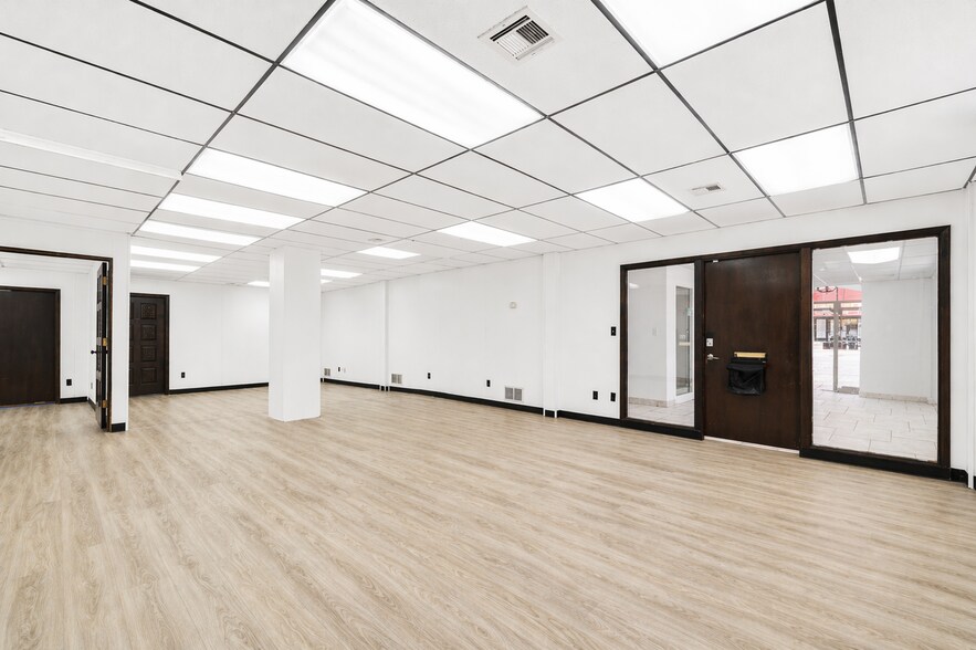 More Photos Of 1901-1909 N Classen Blvd, Oklahoma City Storefront Retail Office For Lease