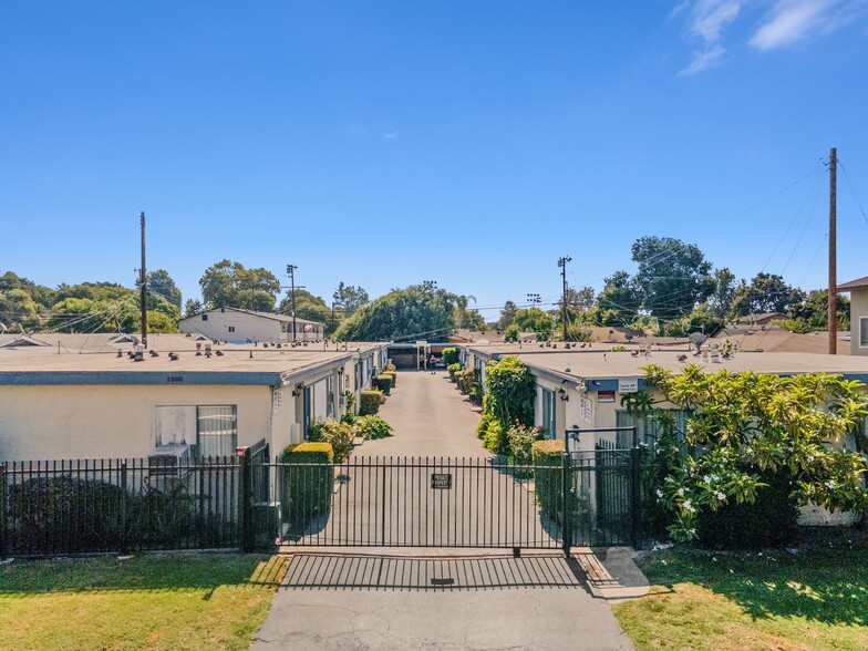 Primary Photo Of 7000 Granger Ave, Bell Gardens Apartments For Sale