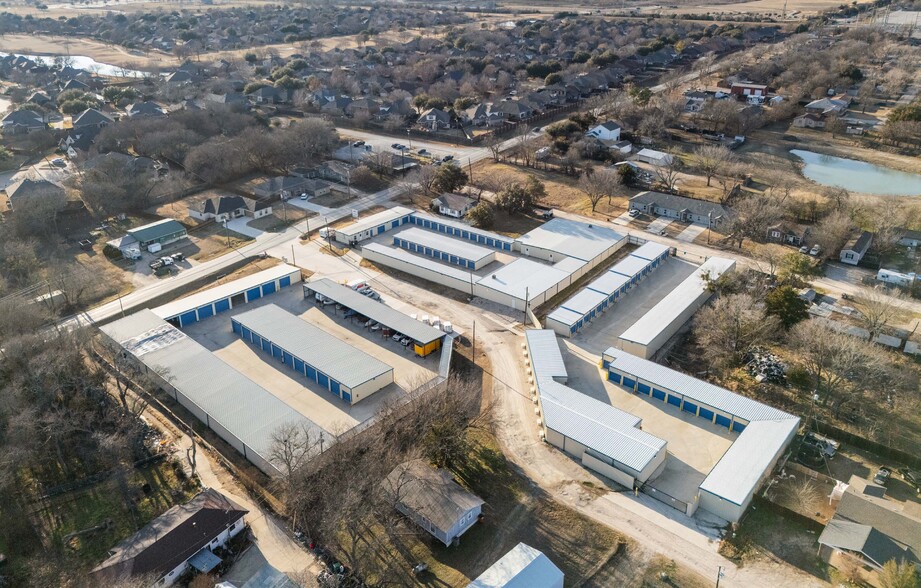 More Photos Of 3621 Elm Grove Rd, Rowlett Self Storage For Sale