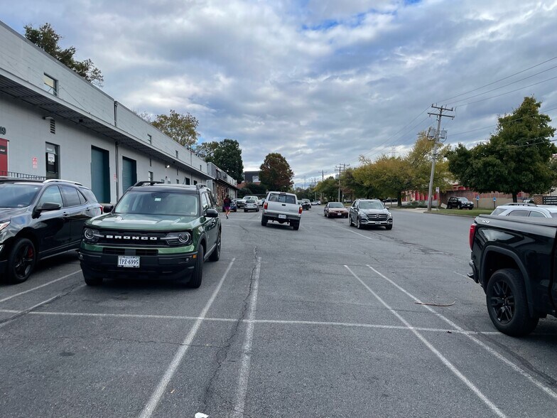 More Photos Of 319 Mill St NE, Vienna Warehouse For Sale