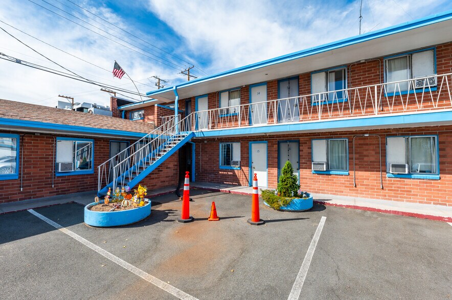More Photos Of 599 S Center St, Reno Hotel For Sale