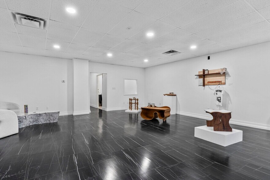 More Photos Of , Buffalo General Retail For Sale