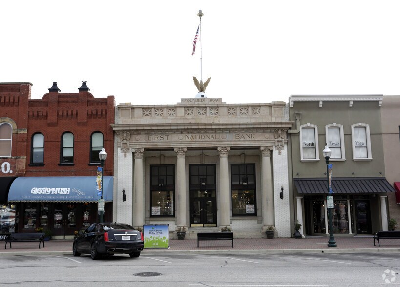 More Photos Of 110 N Tennessee St, McKinney Storefront Retail Office For Lease
