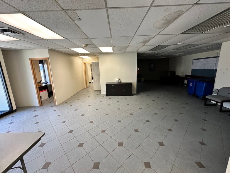 More Photos Of 4865 Arthur Kill Rd, Staten Island Warehouse For Sale