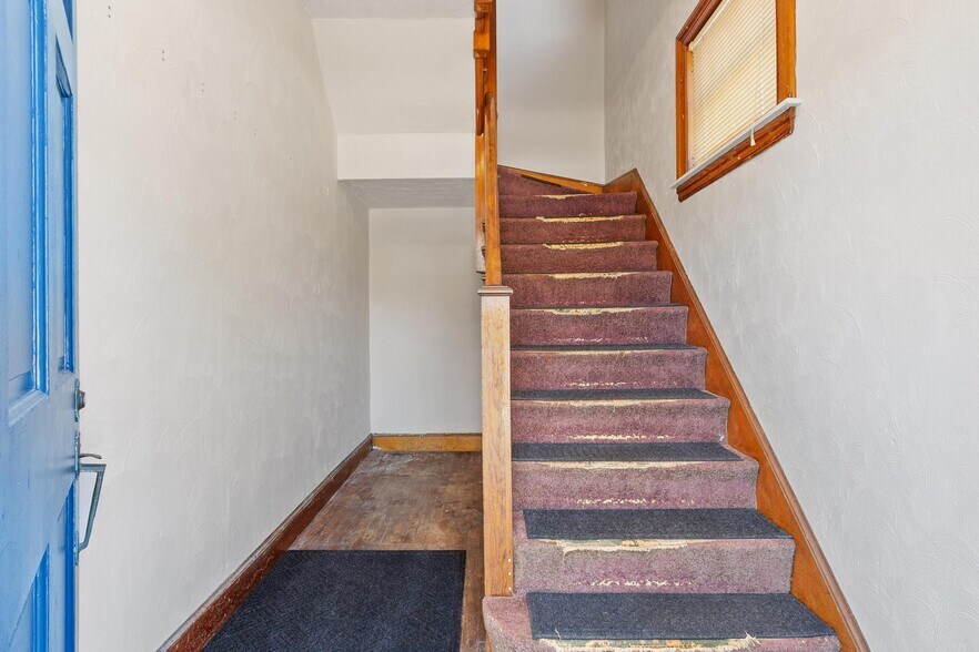 More Photos Of 158 Fairhaven Rd, Worcester Storefront Retail Residential For Sale