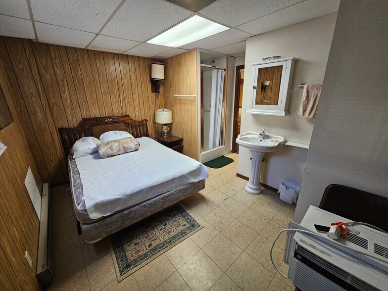 More Photos Of 1828 Junction Ave, Sturgis Office Residential For Sale