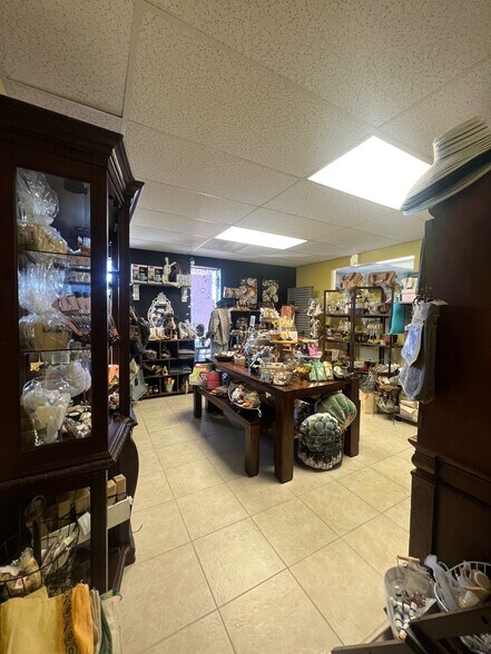 More Photos Of 1232-1236 E Fry blvd, Sierra Vista Medical For Lease