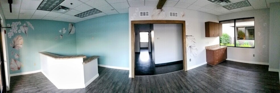 More Photos Of 9200 W Union Hills Dr, Peoria Medical For Lease