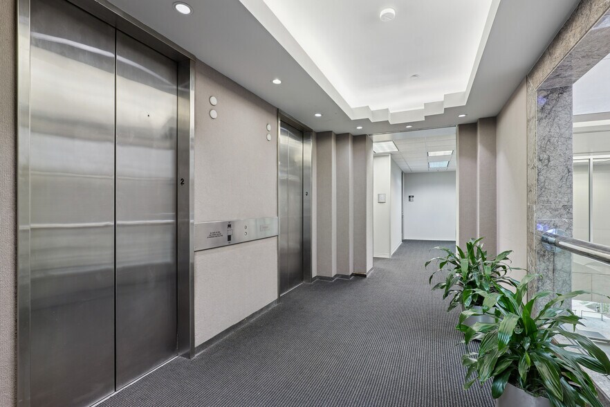 More Photos Of 3027 Marina Bay Dr, League City Medical For Sale
