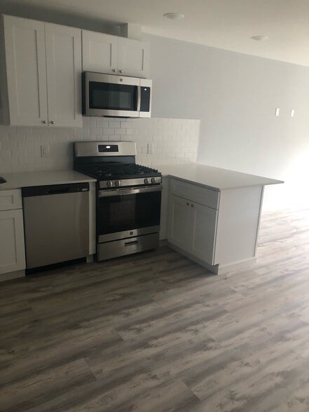 More Photos Of 9-13 Lincoln Ave, Ridgefield Park Apartments For Sale