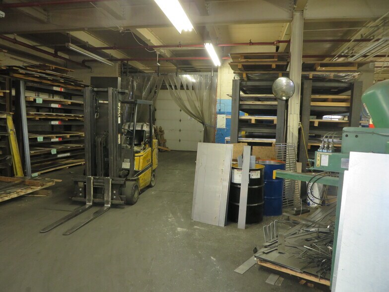 More Photos Of 1 Coan Pl, Metuchen Industrial For Lease