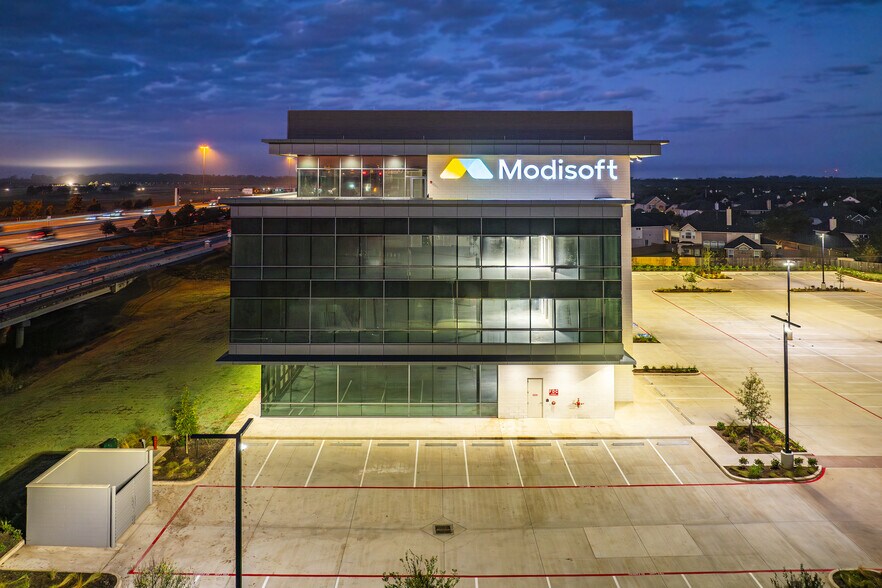 More Photos Of 6932 Brisbane ct, Sugar Land Office For Lease