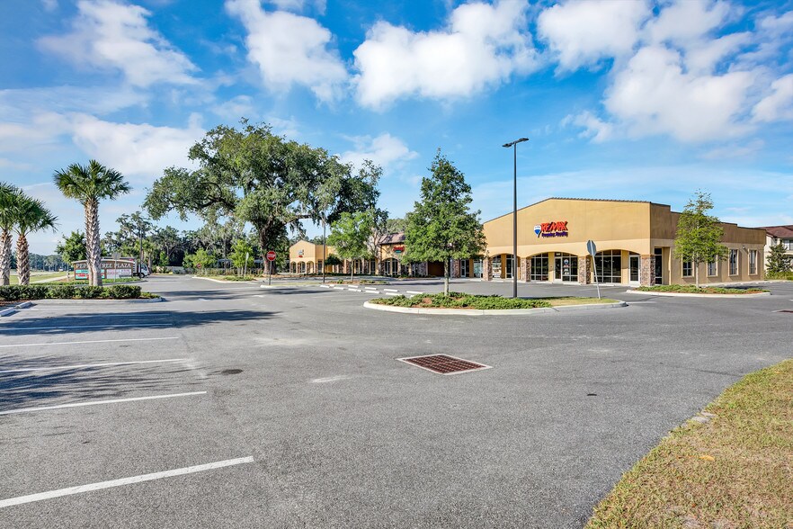 More Photos Of 9668 N US Highway 301, Wildwood Storefront Retail Office For Lease