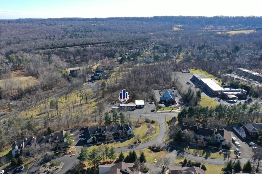 More Photos Of 6446 Lower York Rd, New Hope Storefront For Lease