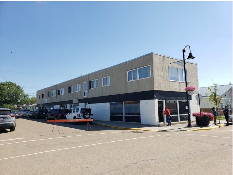 Primary Photo Of 5225 50th St, Tofield General Retail For Sale