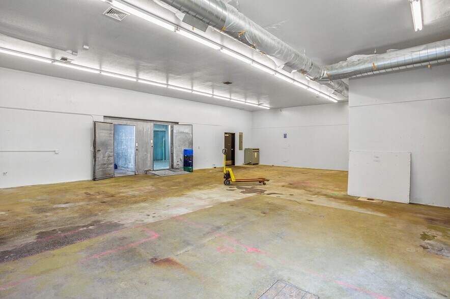 More Photos Of 4636 NE 42nd Ave, Portland Freestanding For Lease