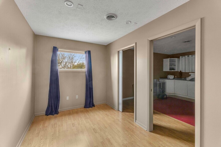 More Photos Of 14006 W Lake Rd, Vermilion Freestanding For Sale