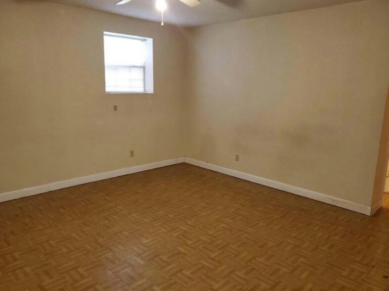 More Photos Of 1939 Brumfield Rd SW, Summit Apartments For Sale