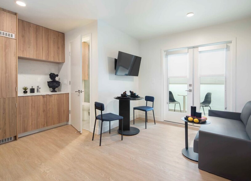 More Photos Of , Los Angeles Multifamily For Sale