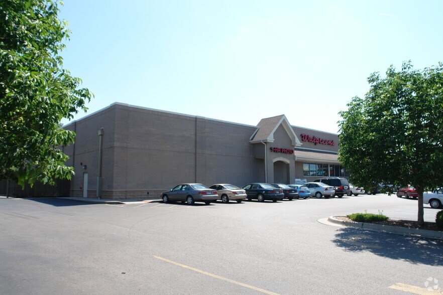 More Photos Of 333 W 13th St N, Wichita Drugstore For Sale