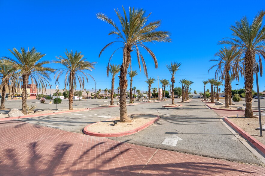 More Photos Of 31033 Date Palm Dr, Cathedral City Storefront For Sale