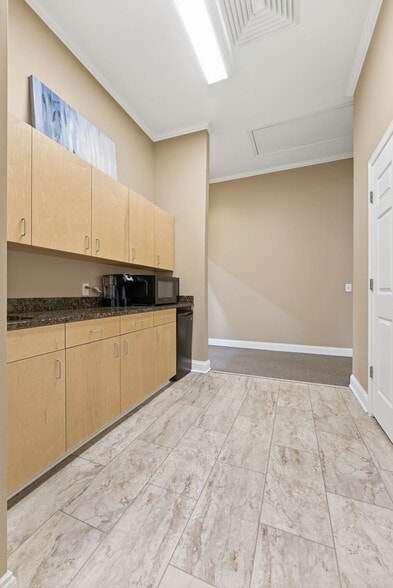 More Photos Of 311 S Royal Oaks Blvd, Franklin Medical For Sale