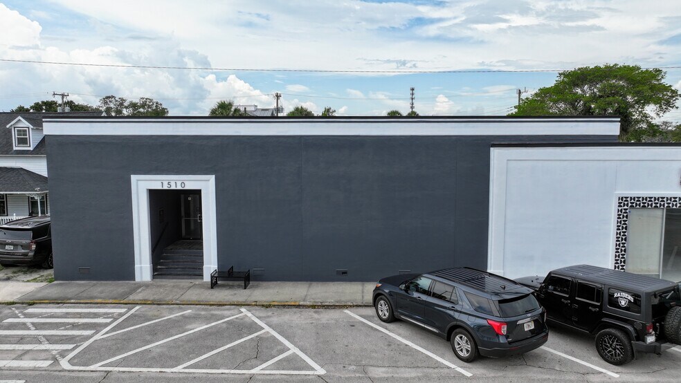 More Photos Of 1510-1520 High Land Ave, Melbourne Restaurant For Lease
