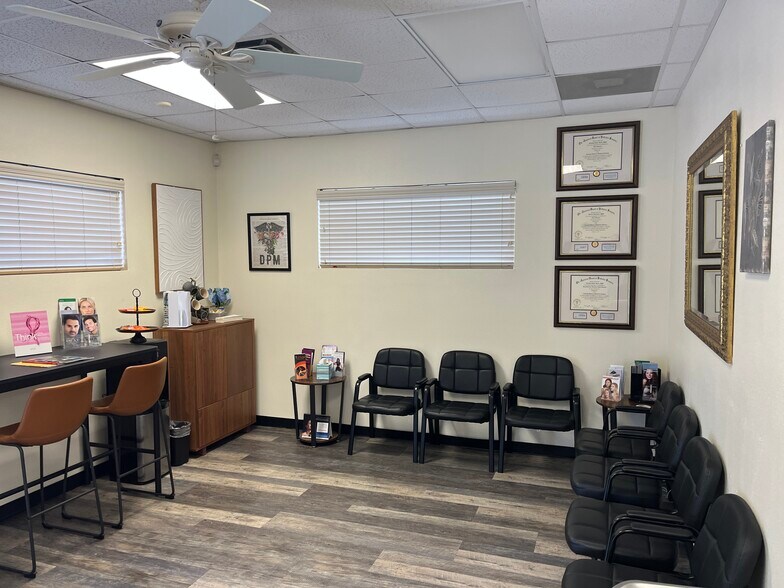 More Photos Of 305 S Childs St, Leesburg Medical For Sale