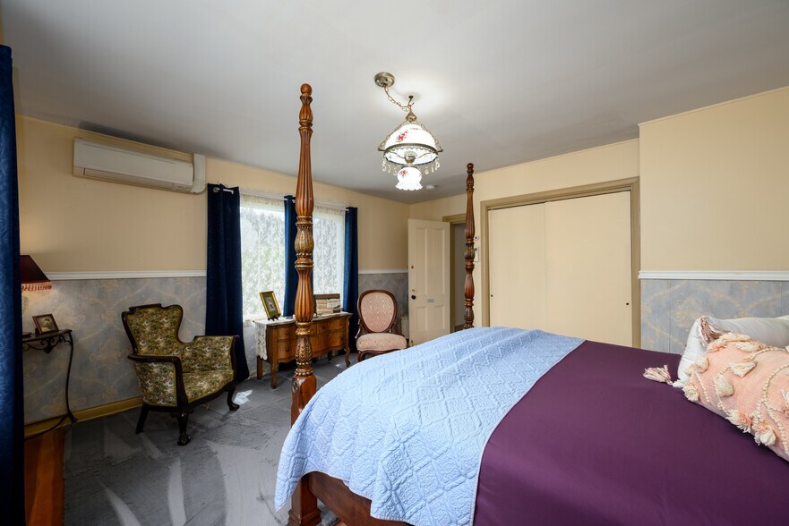 More Photos Of 236 SE Stephens St, Roseburg Hospitality For Sale