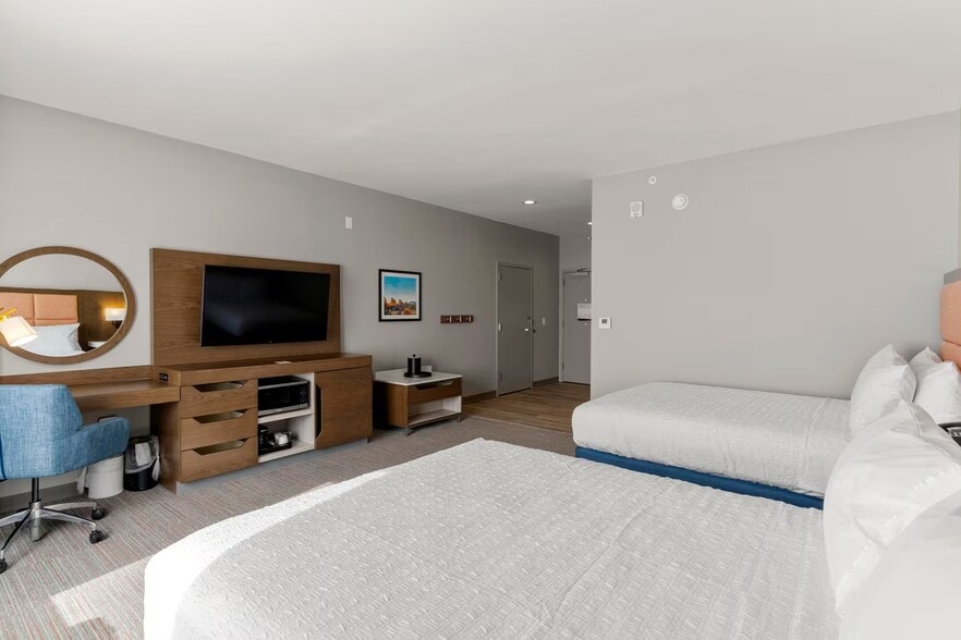 More Photos Of 4380 Integrity Center Pt, Colorado Springs Hotel For Sale