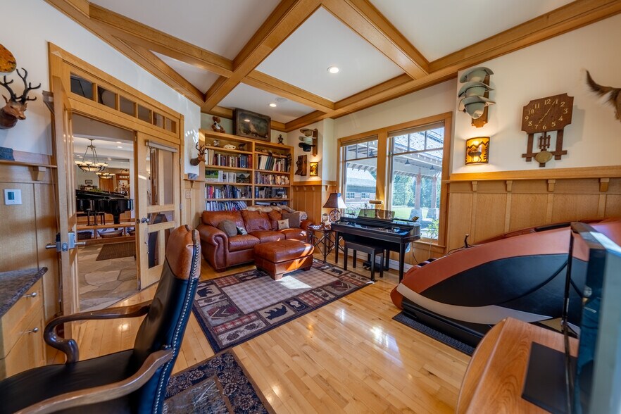 More Photos Of 135 Squire Ln S, Trout Creek Hospitality For Sale