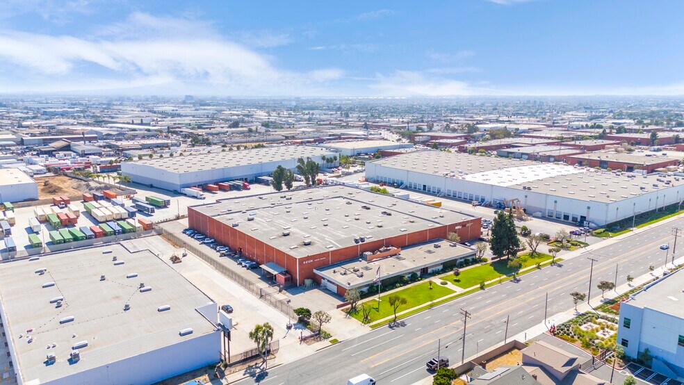 More Photos Of 240 E Rosecrans Ave, Gardena Manufacturing For Sale