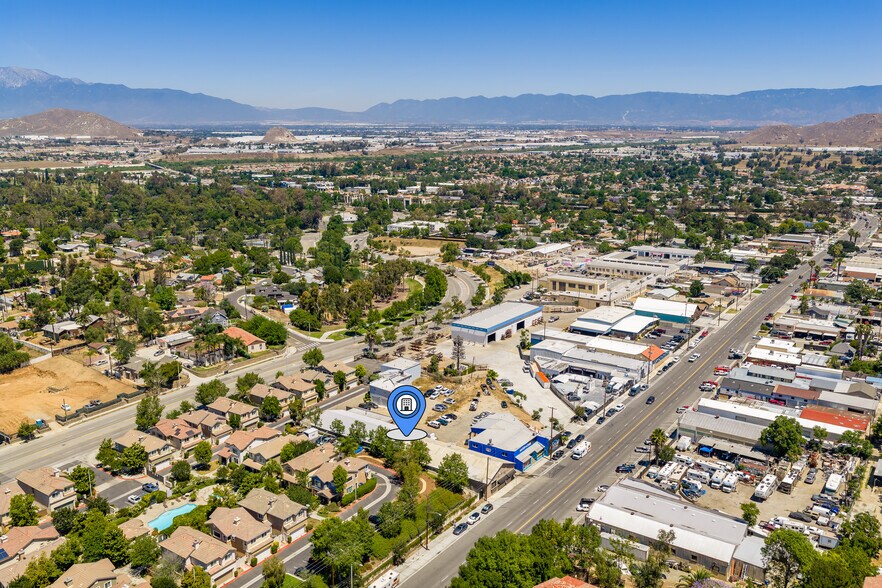 More Photos Of 2879 Main St, Riverside Warehouse For Lease