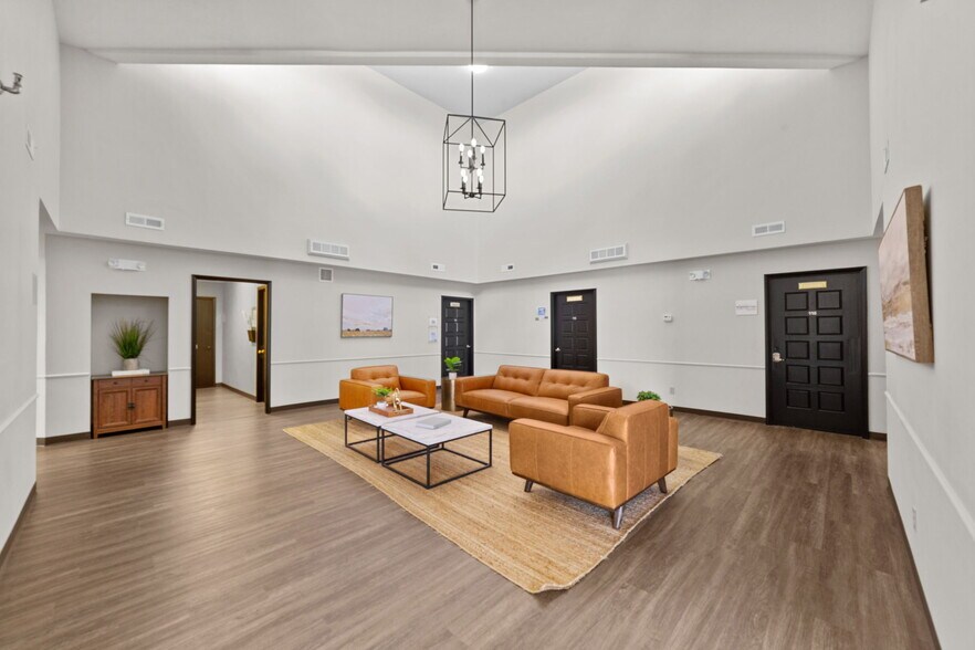 More Photos Of 3910 S Old Highway 94, Saint Charles Unknown For Lease