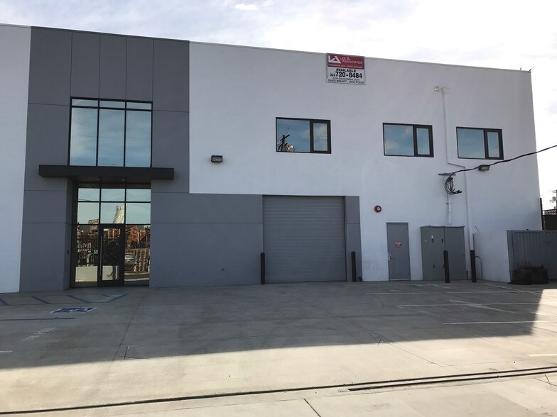 More Photos Of 772 Ceres Ave, Los Angeles Warehouse For Lease