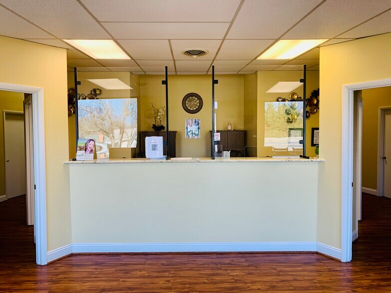 More Photos Of 112 Falcon Dr, Fredericksburg Medical For Lease