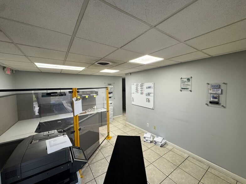 More Photos Of 25801-25851 Solon Rd, Bedford Heights Manufacturing For Sale