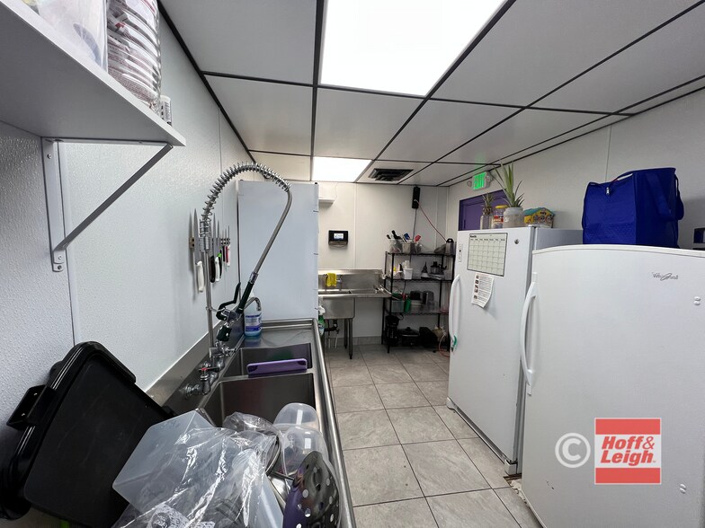 More Photos Of 8020 Federal Blvd, Westminster Storefront Retail Office For Sale