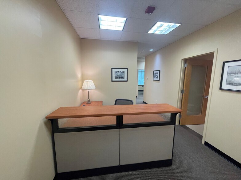 More Photos Of 913 Ridgebrook Rd, Sparks Medical For Sale