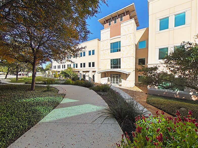 More Photos Of 2330 N Loop 1604 W, San Antonio Office For Lease