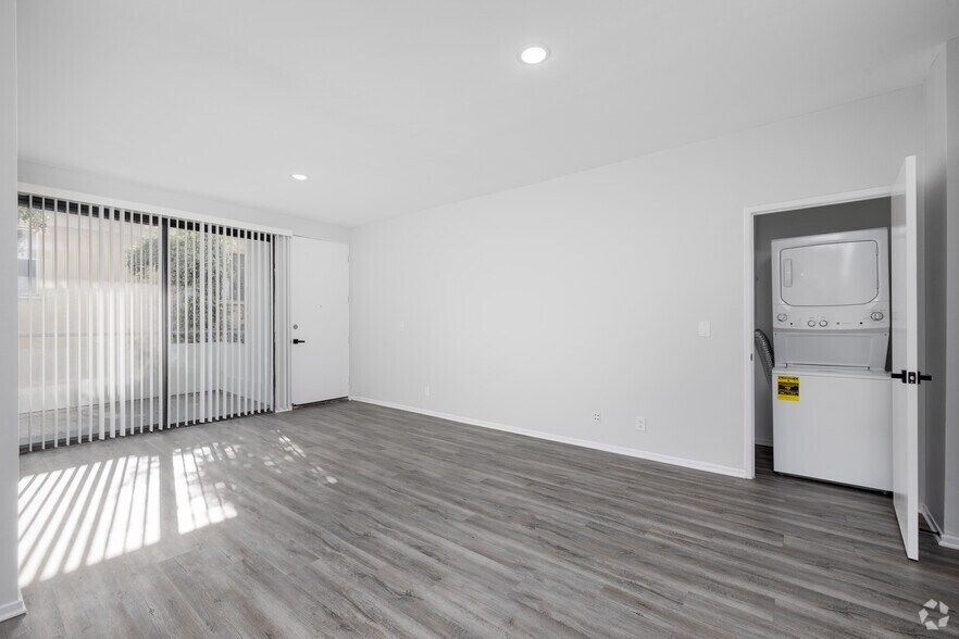 More Photos Of 1527 Veteran Ave, Los Angeles Apartments For Sale