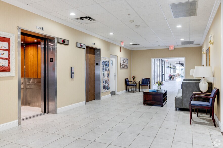 More Photos Of 9309 S Orange Blossom Trl, Orlando Hotel For Sale